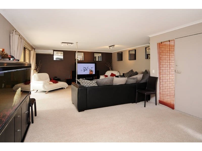 salerno street, Isle Of Capri QLD 4217
