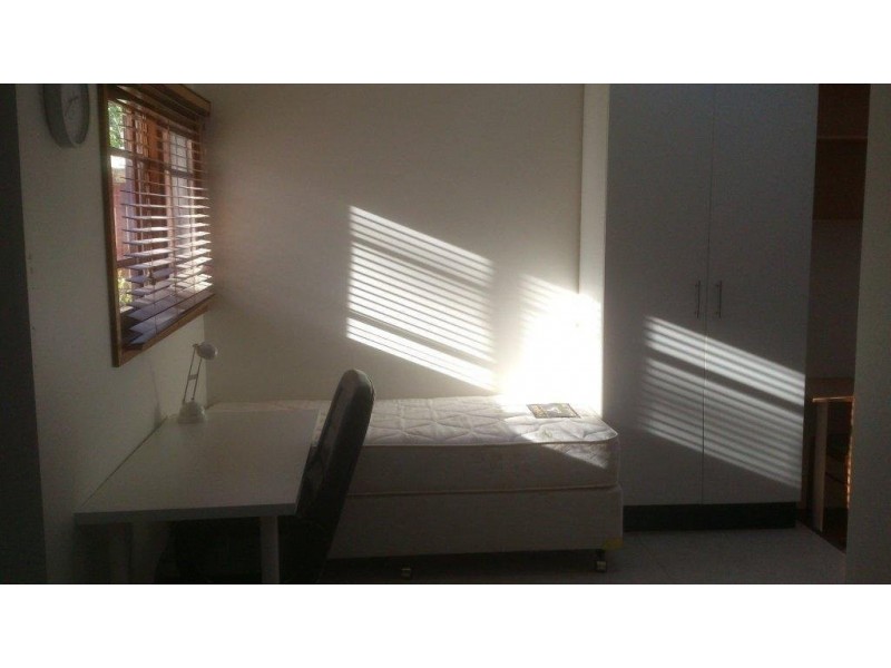 Bridge road, Glebe NSW 2037