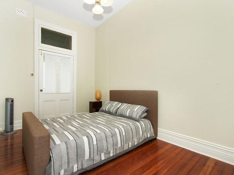 South Terrace, South Fremantle WA 6162