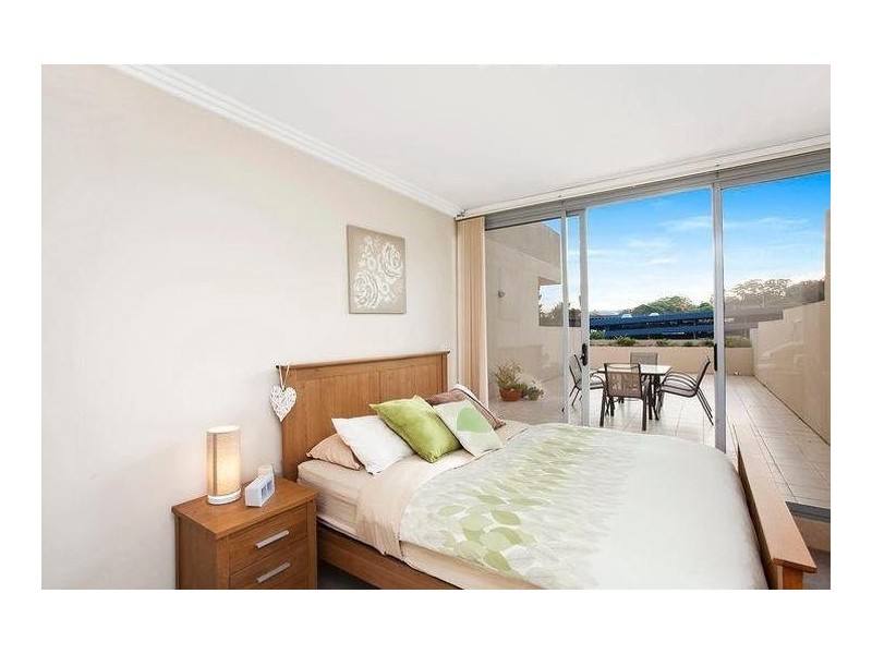 Baker St, Gosford NSW 2250