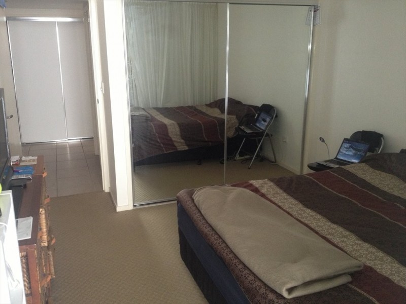highstreet, Parrearra QLD 4575
