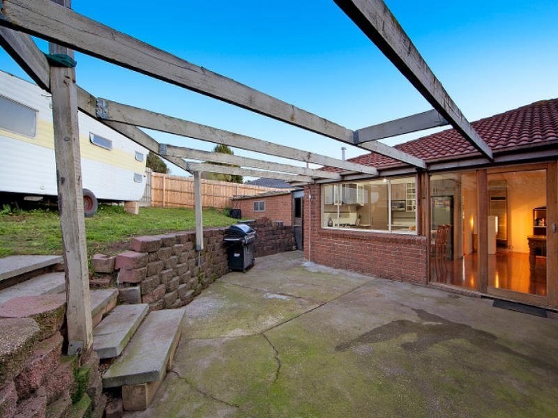 Strathavan, Berwick VIC 3806