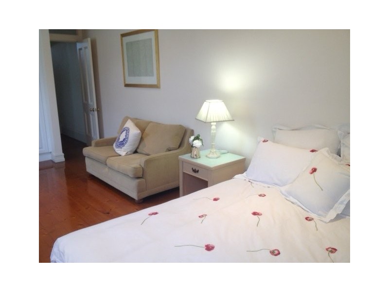 bayles st, Parkville VIC 3052