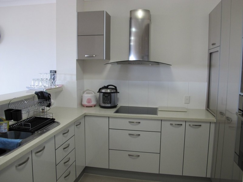 Warburton Street, North Ward QLD 4810