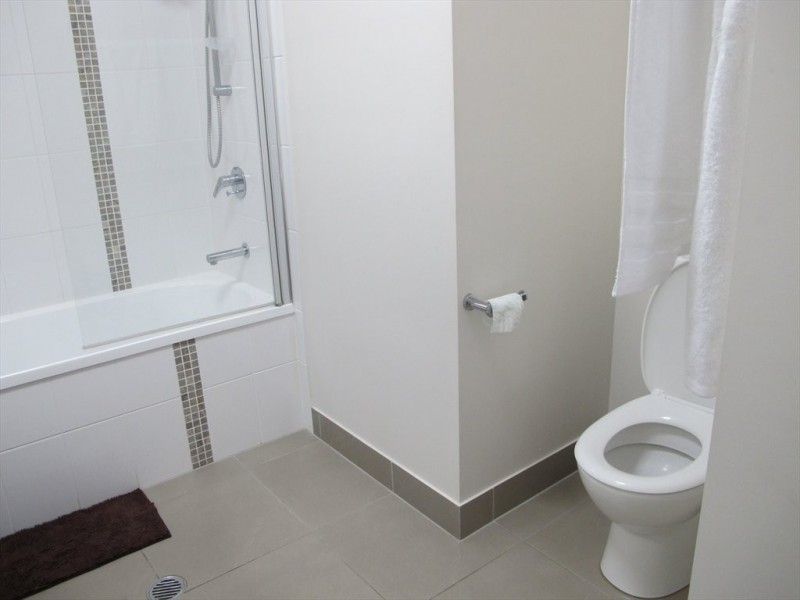 Warburton Street, North Ward QLD 4810