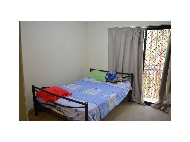 Carmody road, St Lucia QLD 4067