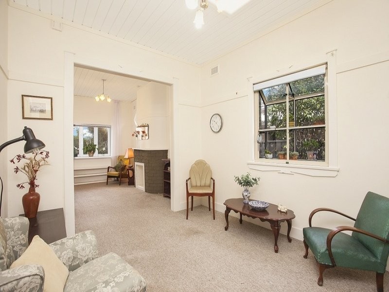 George St, Eastlakes NSW 2018