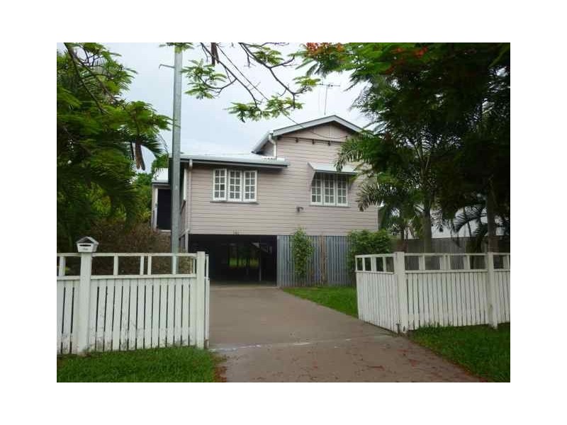 Ninth Avenue, Railway Estate QLD 4810