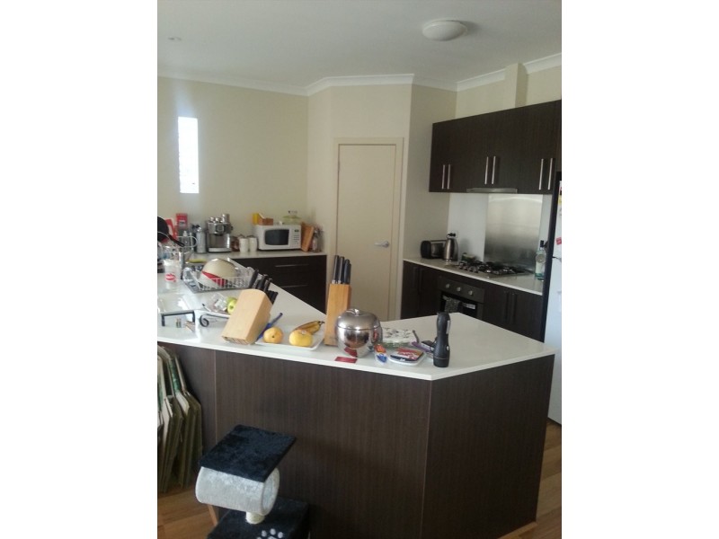 Suffolk St, West Footscray VIC 3012