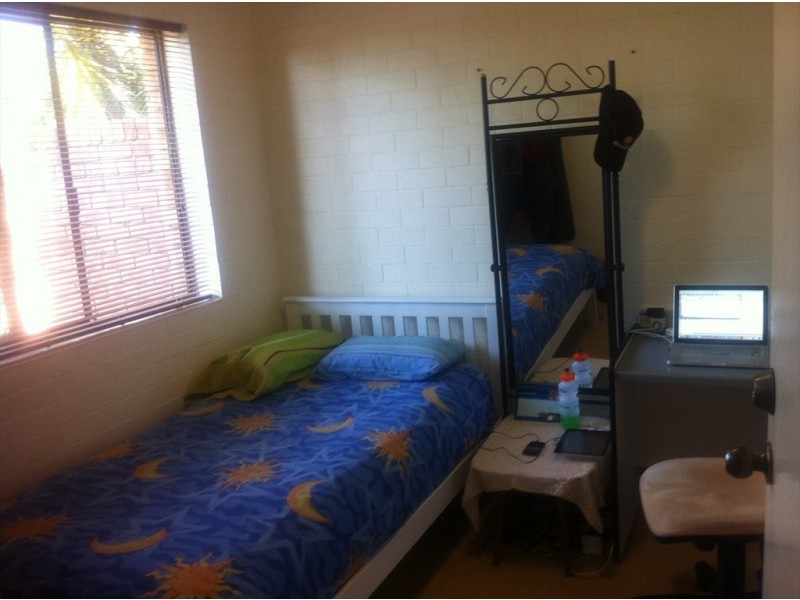 Durham St, St Lucia QLD 4067