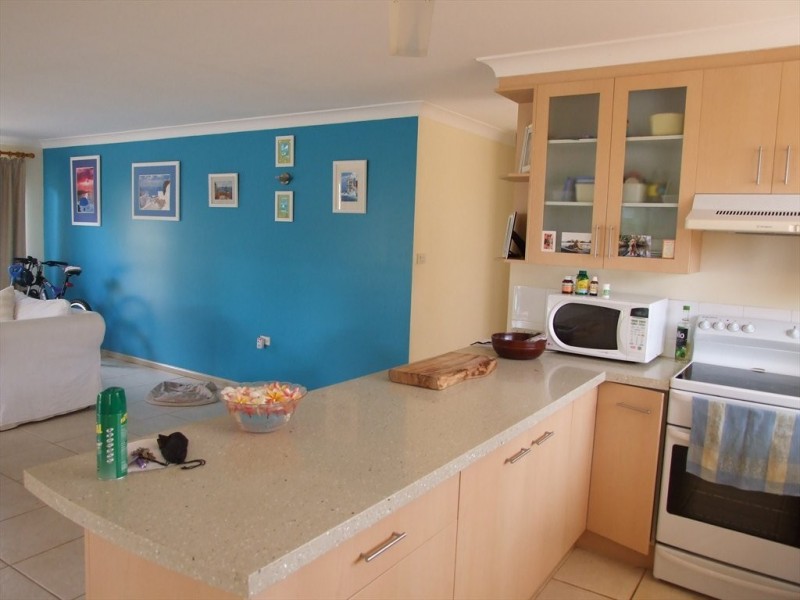 Forest Ave, Edge Hill QLD 4870