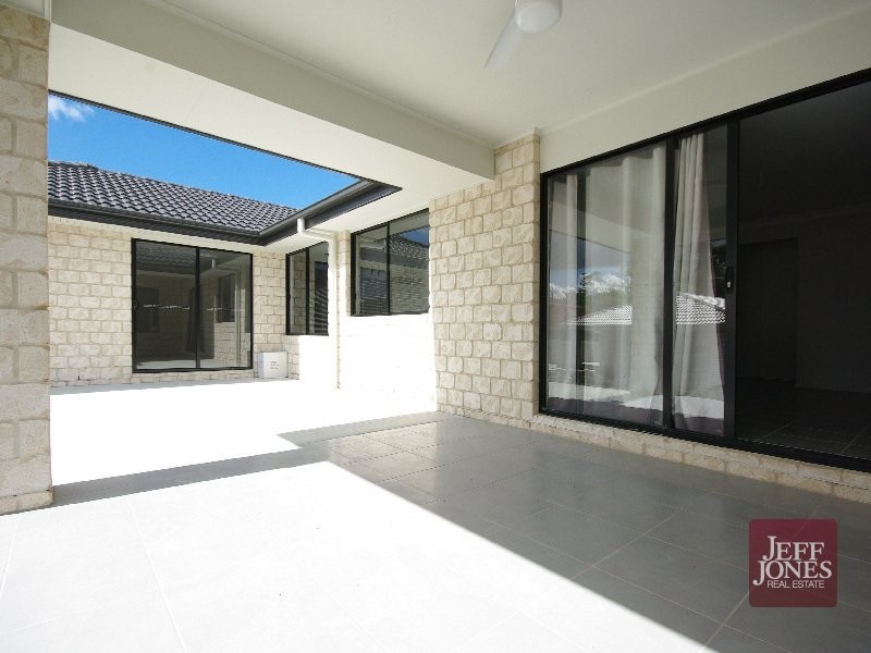 Seville Road, Holland Park QLD 4121