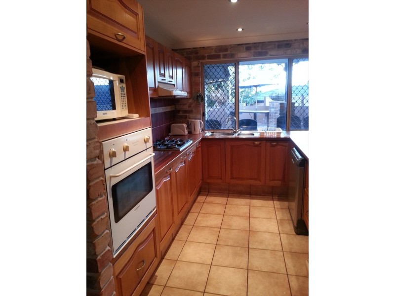 henry cotton drive, Parkwood QLD 4214