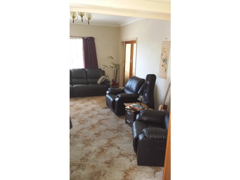 CRESWICK, Footscray VIC 3011