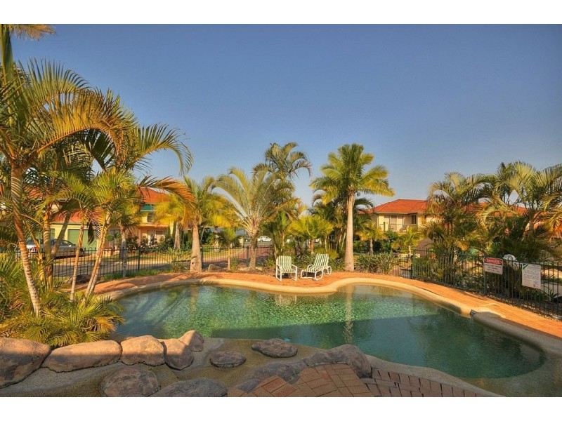 Palm Meadows Dr, Carrara QLD 4211