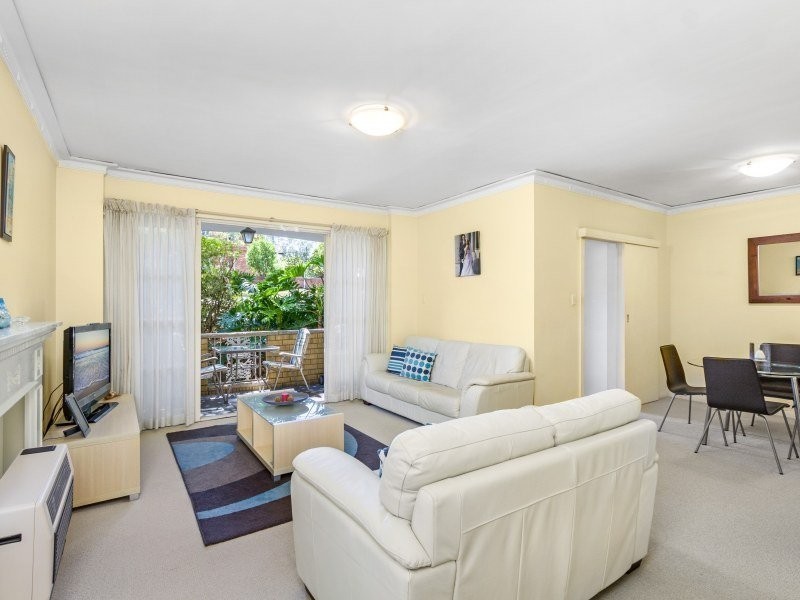 Pacific Highway, Roseville NSW 2069