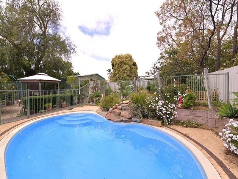 marangaroo, Girrawheen WA 6064