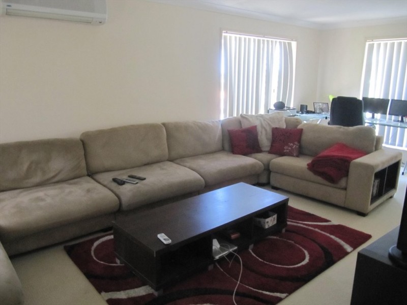 Buddy Holly Close, Parkwood QLD 4214