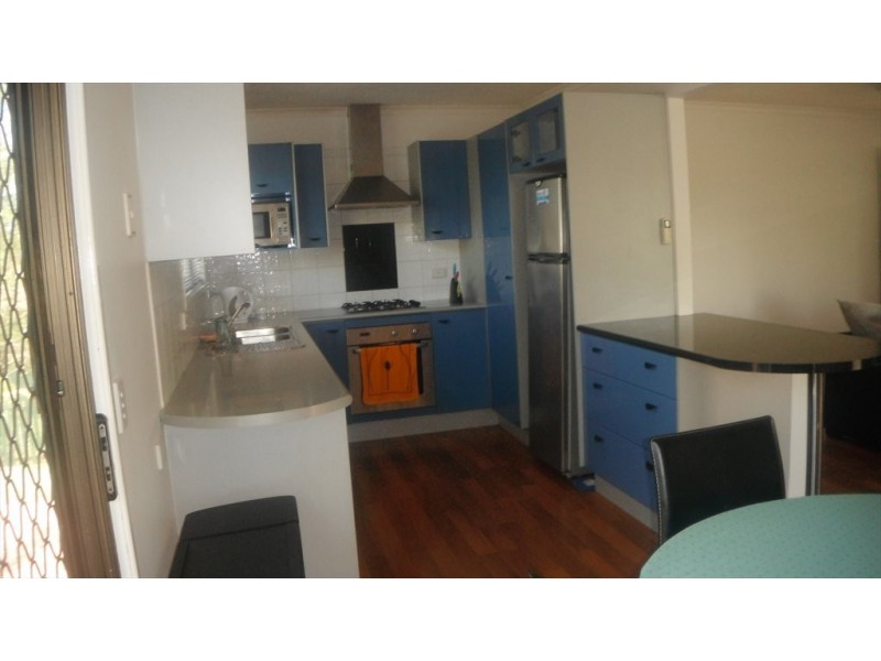 ashmore, Ashmore QLD 4214
