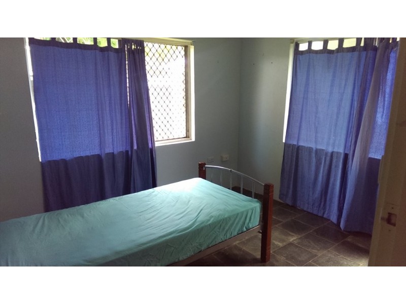 Dandaloo, Bayview Heights QLD 4868