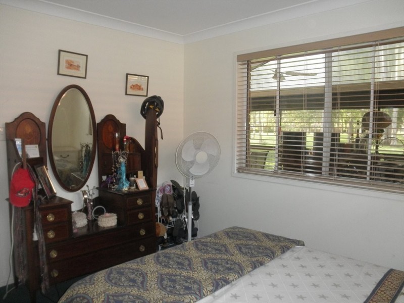 Lakefield Cres, Paradise Point QLD 4216