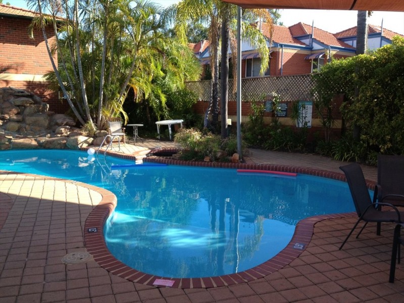 Moondine Drive, Wembley WA 6014