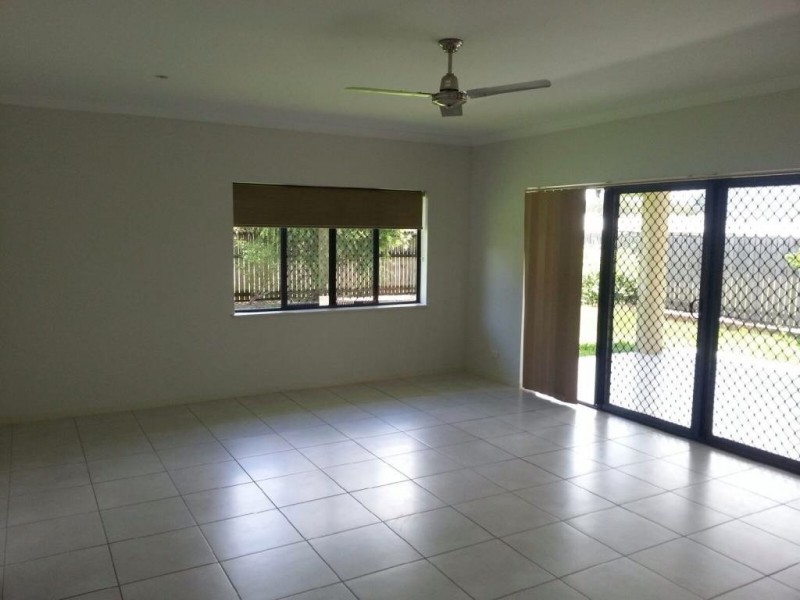 Hopkins Street, White Rock QLD 4868