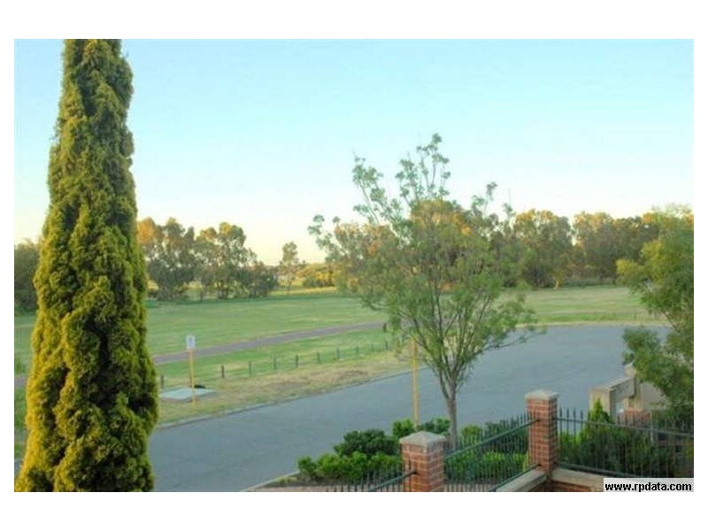 Moondine Drive, Wembley WA 6014
