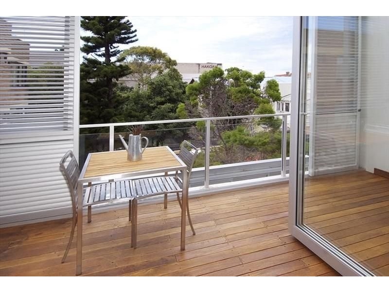 Glenayr Avenue, Bondi Beach NSW 2026