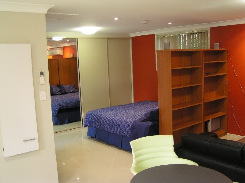 Troughton Rd, Robertson QLD 4109