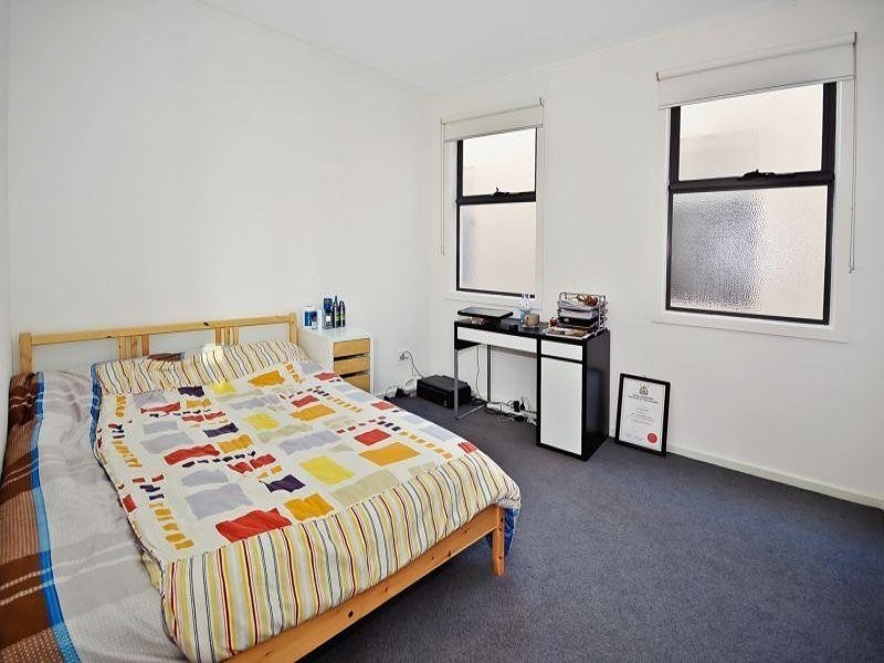 Dandenong Road, Oakleigh East VIC 3166