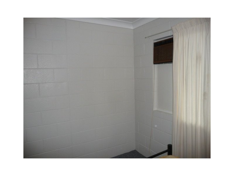 Lake Street, Cairns North QLD 4870