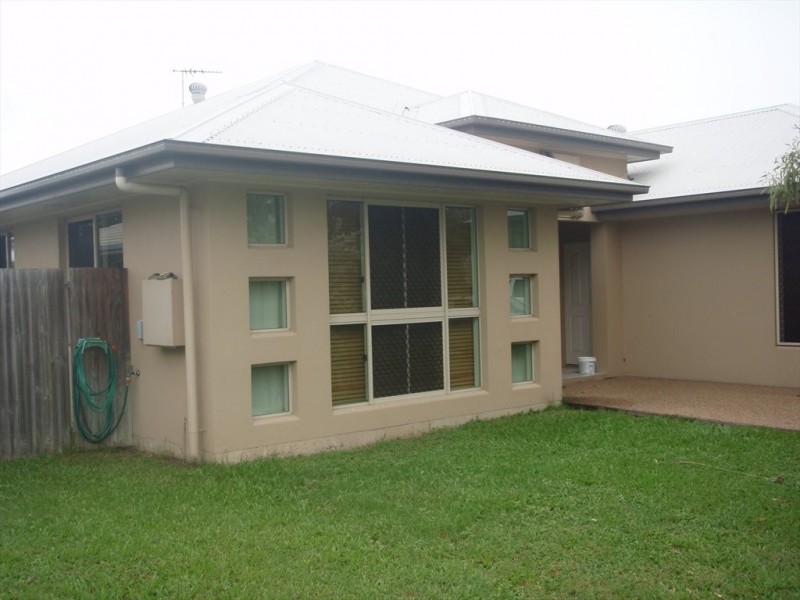 Springbrook Pde, Idalia QLD 4811