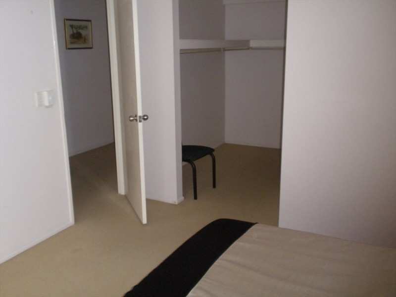 gladstone road, Highgate Hill QLD 4101