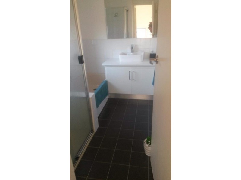 Parer Road, Airport West VIC 3042