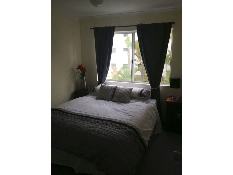 Cronin ave, Main Beach QLD 4217