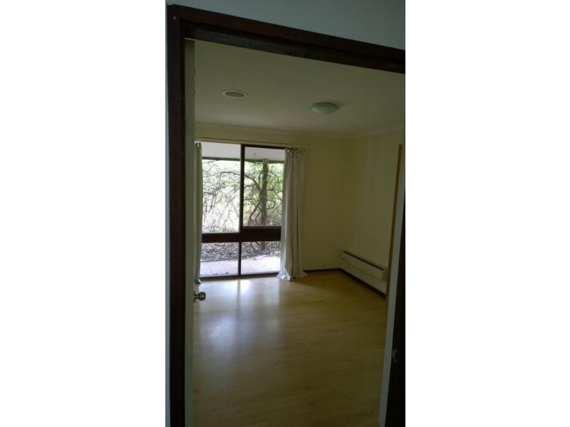 Mackay Cres, Kambah ACT 2902