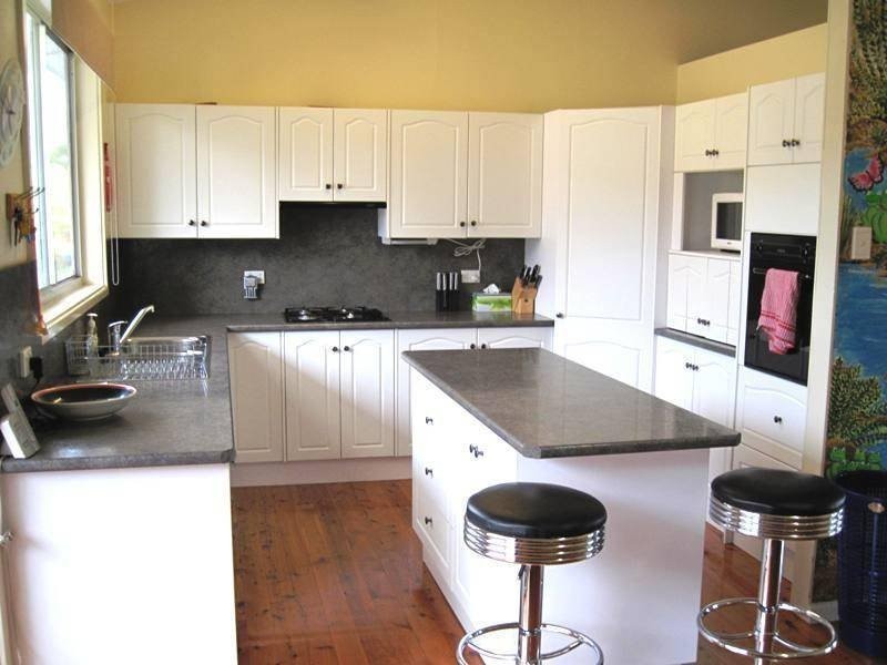 Buckland Ave, Maitland NSW 2320
