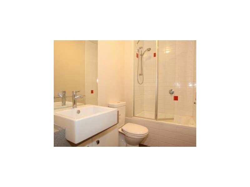 Poplar Street, Box Hill VIC 3128
