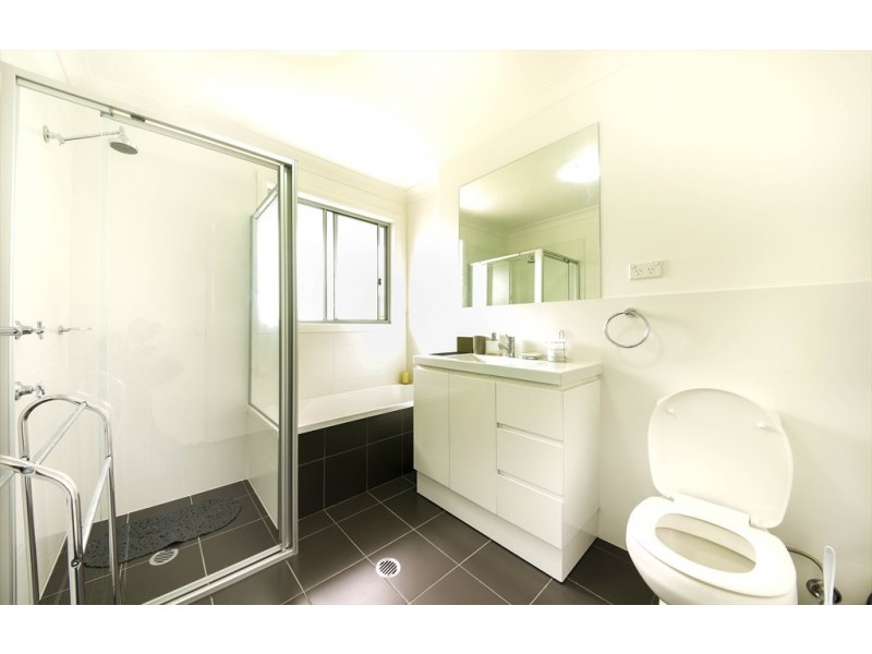 Gregson Avenue, Mayfield West NSW 2304