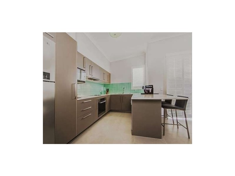 Executive drive, Burleigh Waters QLD 4220
