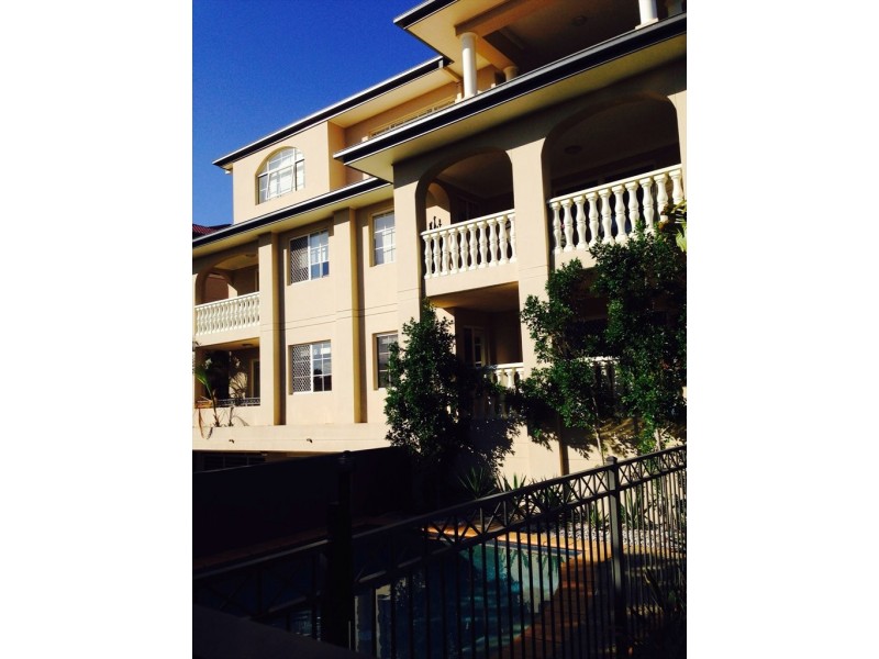Gold coast hwy, Mermaid Beach QLD 4218