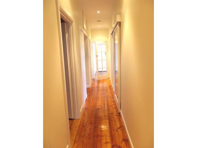 Ormond rd, East Geelong VIC 3219