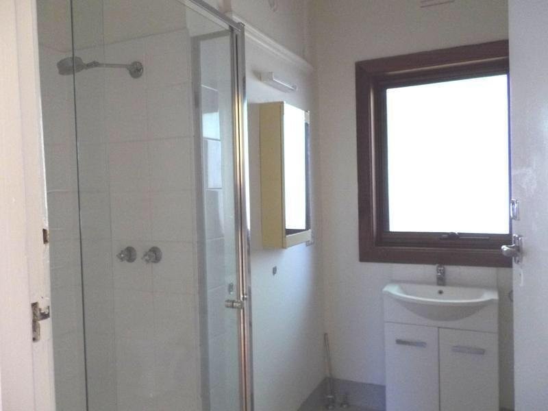 Ormond rd, East Geelong VIC 3219