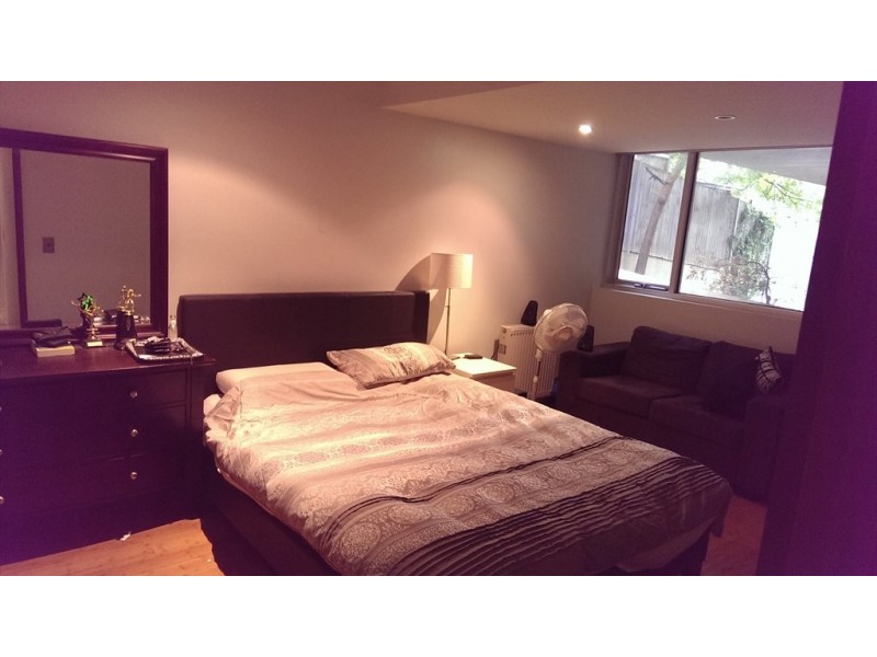 Grange Road, Toorak VIC 3142