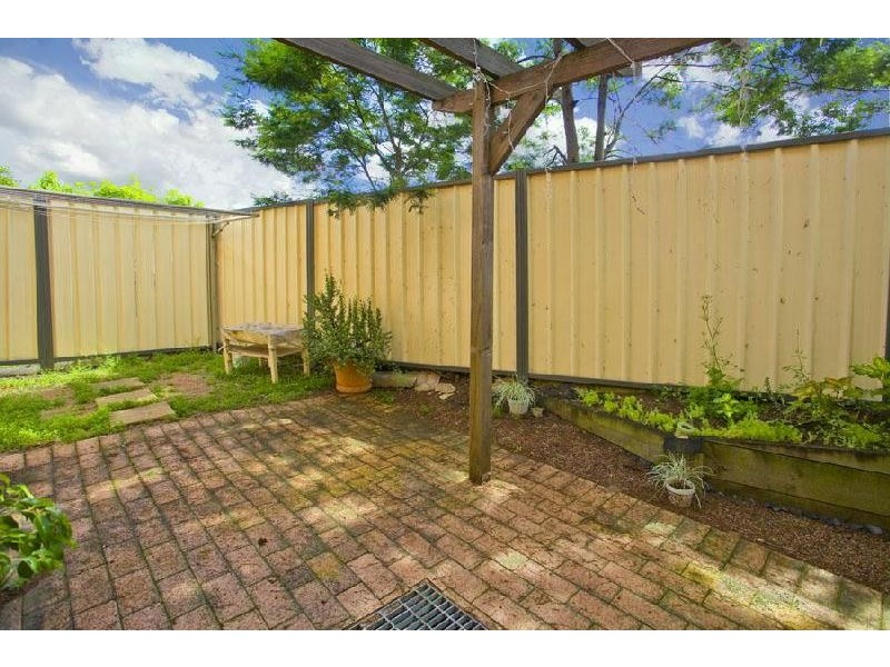 Lake Heights NSW 2502