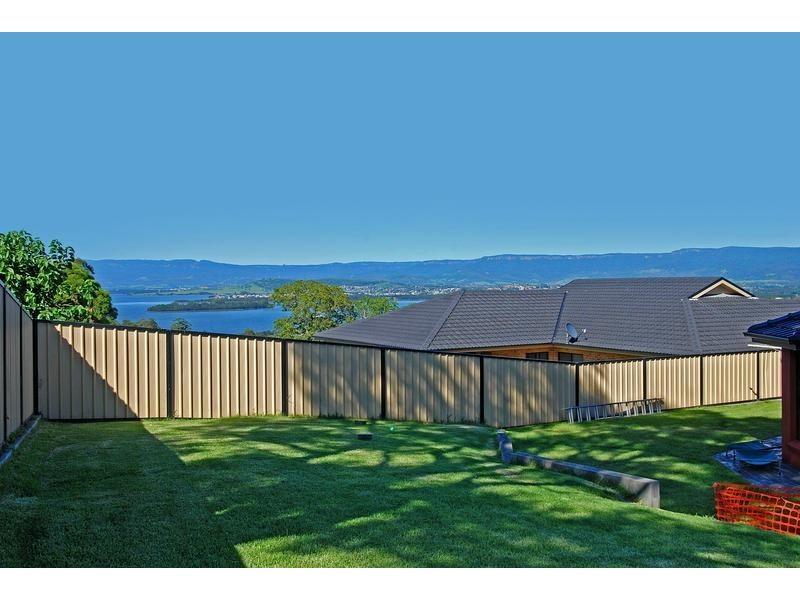 Lake Heights NSW 2502