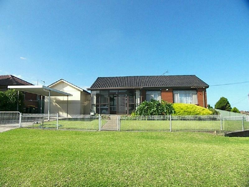 Lake Heights NSW 2502