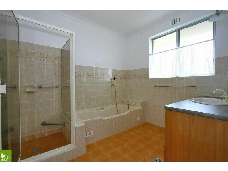 Lake Illawarra NSW 2528