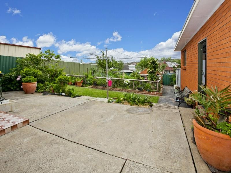 Barrack Heights NSW 2528